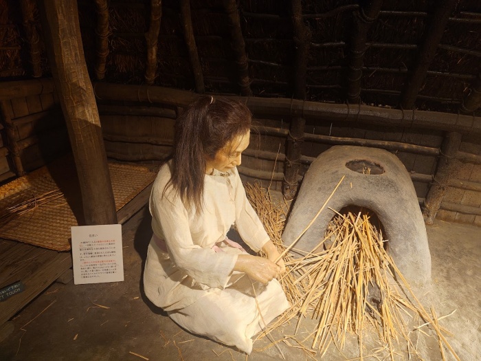 竪穴式住居